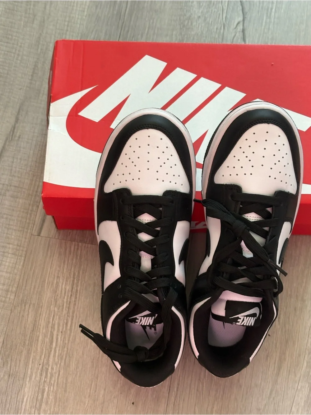 Nike Black and White Low-Top Dunk Sneakers BNWT W Size 7 AT-7/27